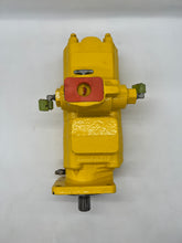 Load image into Gallery viewer, Parker 3139720353 Hydraulic Gear Motor for Tech Crane (Used)