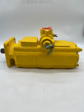 Load image into Gallery viewer, Parker 3139720353 Hydraulic Gear Motor for Tech Crane (Used)
