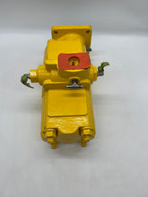 Load image into Gallery viewer, Parker 3139720353 Hydraulic Gear Motor for Tech Crane (Used)