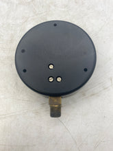 Load image into Gallery viewer, Wika 9768149 111.10 Pressure Gauge, 4&quot;, 0-600 PSI, 1/4&quot; NPT LM (Open Box)