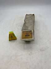 Load image into Gallery viewer, Arrow Pneumatics R354 Compressed Air Regulator, 1/2&quot; (Open Box)