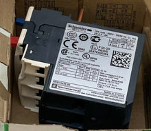 Load image into Gallery viewer, Schneider Electric LRD08 Thermal Overload Relay (New)