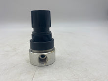 Load image into Gallery viewer, Ross 5211B2005 Mini Regulator w/ PSI Gauge, 1/4&quot; (Open Box)