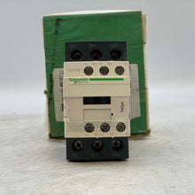 Load image into Gallery viewer, Schneider Electric LC1D25G7 Contactor w/ 120V Coil (New)