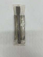 Load image into Gallery viewer, Westward 4MHC1A Flat Chisel, IR Shank Type, Shank Size: .5&quot; *Lot of (30)* (New)