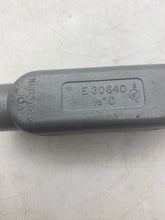 Load image into Gallery viewer, Crouse-Hinds E30640 Conduit Body w/ E121488 Cover, 1/2&quot;, *Lot of (7)* (No Box)