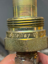 Load image into Gallery viewer, Aeroquip HC-9206C FC579-04 Hydraulic Hose, S31-3P Connections, Grainger P/N 3KD66 (No Box)