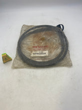 Load image into Gallery viewer, Aeroquip HC-9206C FC579-04 Hydraulic Hose, S31-3P Connections, Grainger P/N 3KD66 (No Box)