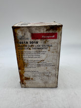 Load image into Gallery viewer, Honeywell T651A3018/U Medium Duty Line Voltage Heat-Cool Thermostat (Open Box)