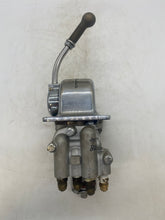 Load image into Gallery viewer, Rexroth Wabco HD-2-FX Controlair Valve (Used-Minor Knicks)