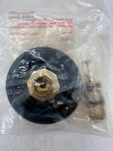 Load image into Gallery viewer, Rexroth Bosch R431007013  P-067143-00000 Controlair Valve Repair Kit (New)