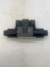 Load image into Gallery viewer, CRS Service CRSDG4V-3S-6C-M-FW-RB5-7Y Directional Valve (No Box)