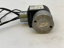 Load image into Gallery viewer, Parker 71335SN2EJ1N0H111C2 Solenoid Valve (New)