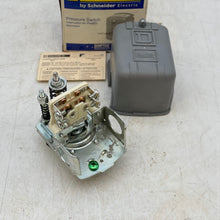 Load image into Gallery viewer, Square D 9013FRG22J36 Pumptrol Pressure Switch 230VAC, 1 HP (New)