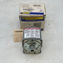 Load image into Gallery viewer, Square D 9013FRG22J36 Pumptrol Pressure Switch 230VAC, 1 HP (New)