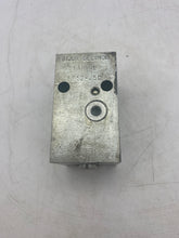 Load image into Gallery viewer, Bijur Delimon Farval DD52-250 Valve w/ Conversion Kit (No Box)