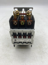 Load image into Gallery viewer, GE CR453AC3BAAA00AB Definite Purpose Contactor, 30A (Open Box)