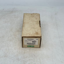 Load image into Gallery viewer, Chromalox 1603E-11130 1603E Dual 3-Digit Display 1/16 DIN Temp Controller (Open Box)