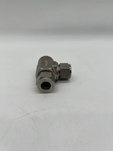 Swagelok SS-810-3-8TFT SS Tube Fitting, 1/2" T x 1/2" FNPT x 1/2" T *Lot of (2)* (No Box)