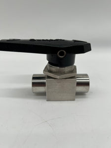 Swagelok SS-45F8 SS 1-Piece 40 Series Ball Valve, 1/2" FNPT, 6.3 Cv (Used)