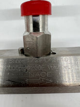 Load image into Gallery viewer, Apache SNV-1/2F1/2F10 Needle Valve, 1/2&quot;x1/2&quot; FNPT, 10,000 psi @ 200° *Lot of (2)* (Used)