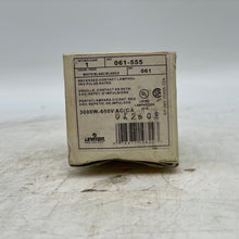 Load image into Gallery viewer, Leviton 555 Porcelain Lampholder 3000W, 600VAC, R7S RX7S Base, White (New)