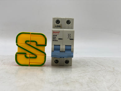 Dayton 5ZUX8 Circuit Breaker 480VAC 2-P 32A B Curve (Used)