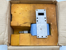 Load image into Gallery viewer, JRC M1311/ M5039 Marine Radar Magnetron Microwave Tube (Used)