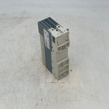 Load image into Gallery viewer, ABB 1TNE968902R2102 DI562 A0 Digital Input Mod, 16 In, Sink/Source, 24VDC (Used)