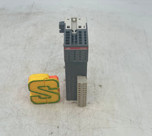 Load image into Gallery viewer, ABB 1TNE968902R2201 D0561 A0 Digital Output Mod, 8 Digital Outputs, 24VDC (Used)