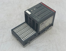 Load image into Gallery viewer, ABB 1SAP220500R0001 DC551-CS31 Bus Module w/ Terminal Base (Used)