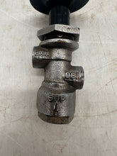 Load image into Gallery viewer, Ingersoll Rand SMB-G618 Push Button Valve (Used)