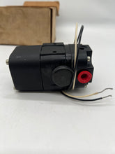 Load image into Gallery viewer, Bellofram 961-070-000 Type 1000 I/P Transducer (Open Box)