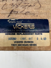 Load image into Gallery viewer, Sperry Vickers 923262 Vane Pump Cartridge Kit (New)