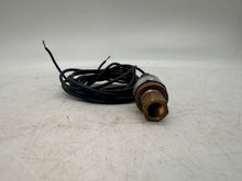 Load image into Gallery viewer, Saginomiya ACB-2UB243W Pressure Switch, 1/8" NPT, 250/400 PSI (No Box)