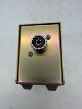 Load image into Gallery viewer, Vectronics DL-300M Dummy Load, 50 Ohms, DC-150 MHz, 300 Watts (No Box)