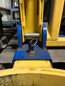 Vestil FMDL-2 Double Eagle Beak Fork-Mounted Drum Lifter Attachment (Used)