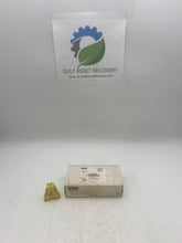 Load image into Gallery viewer, Parker 8-8-8  FT-SS Female Tee, 1/2&quot; FNPT, 316 SS, *Box of (5)* (New)