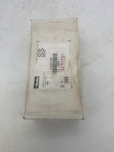 Load image into Gallery viewer, Parker 8-8-8  FT-SS Female Tee, 1/2&quot; FNPT, 316 SS, *Box of (5)* (New)