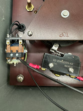 Load image into Gallery viewer, Kahlenberg M-411 Type 2-2283 Fog Signal Timer, Size 24VDC (Used)