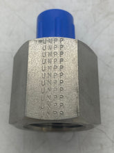 Load image into Gallery viewer, Parker 8-4 RA-SS Reducing Adapter, *Lot of (35)* (No Box)