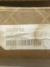 Load image into Gallery viewer, Channel Track SS37YC2 Yoke Clamp, 3/8&quot; Tube, 316SS *Box of (250)* (Open Box)