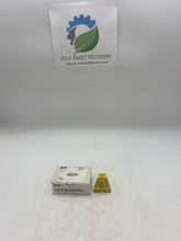 Load image into Gallery viewer, Parker 16-4 RB-SS Reducing Bushing, 1" MNPT x 1/4" FNPT, 316SS, *Box of (5)* (New)