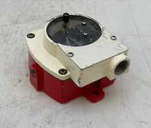 Load image into Gallery viewer, Murphy 15700116 EL150K1 Liquid Level Switchgage (Used)