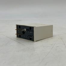 Load image into Gallery viewer, Opto 22 G4DA5 0-10VDC Output Module (Used)