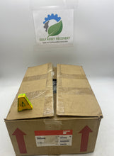 Load image into Gallery viewer, Fleetguard FF116 Fuel Filter, *Box of (11) Filters* (Open Box)