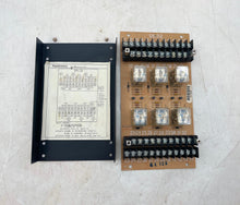 Load image into Gallery viewer, Siemens Cerberus Pyrotronics 500-887690 SR-32 Multiple Relay Module (Used)