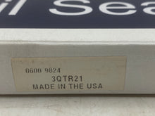 Load image into Gallery viewer, Parker 0600 9824 3QTR21 Split Clipper Oil Seal (New)