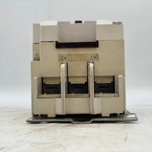 Load image into Gallery viewer, Eaton C825KN9A Definite Purpose Contactor w/ 120V Coil, 200A, 3P (Used)