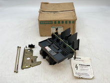 Load image into Gallery viewer, Siemens MCS620R Disconnect Switch (For Parts)